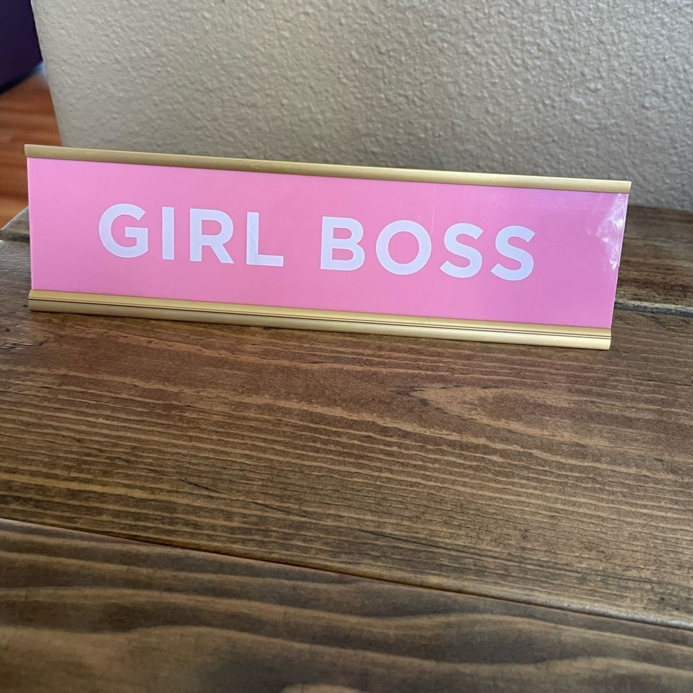 Girl Boss Desk Sign - Picture 2 of 10